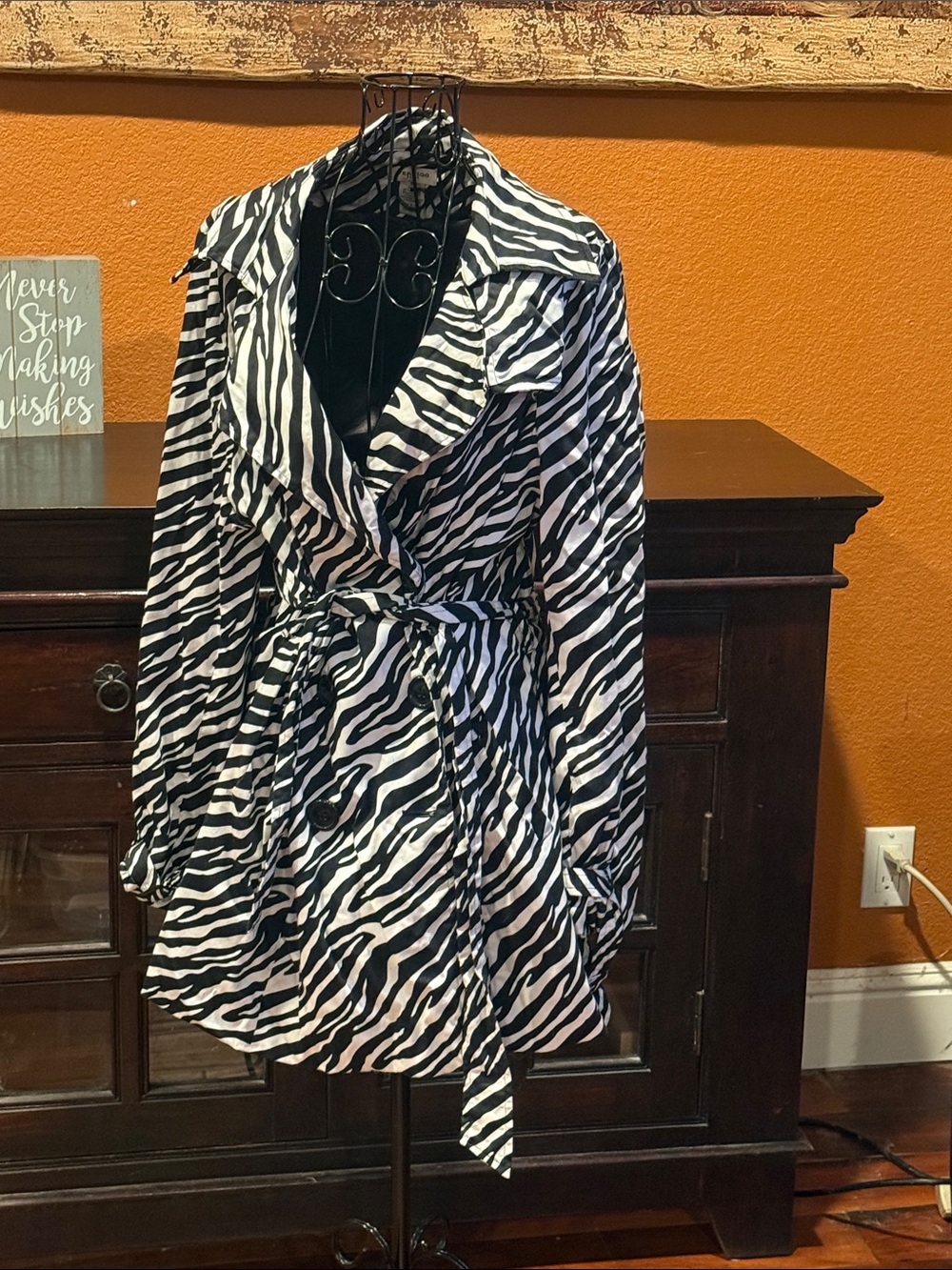 1x Plus Size Vertigo Paris Zebra Print Trench Coat Black & White